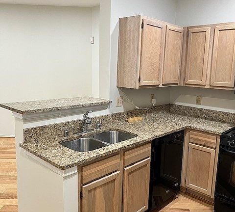 4th image of 4409 Sedgehurst Dr APT 103