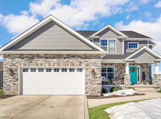 724 Village Pkwy, Lowell, IN 46356