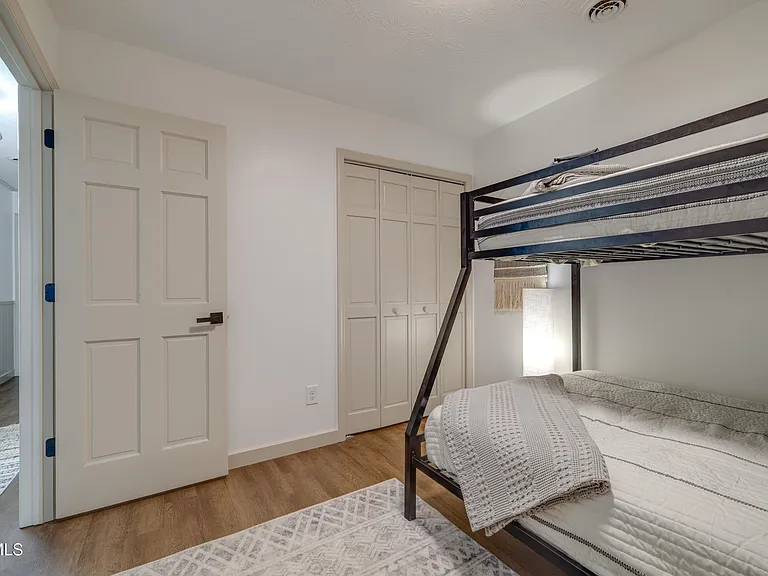 109 Mayfield Dr #2 — Photo 20