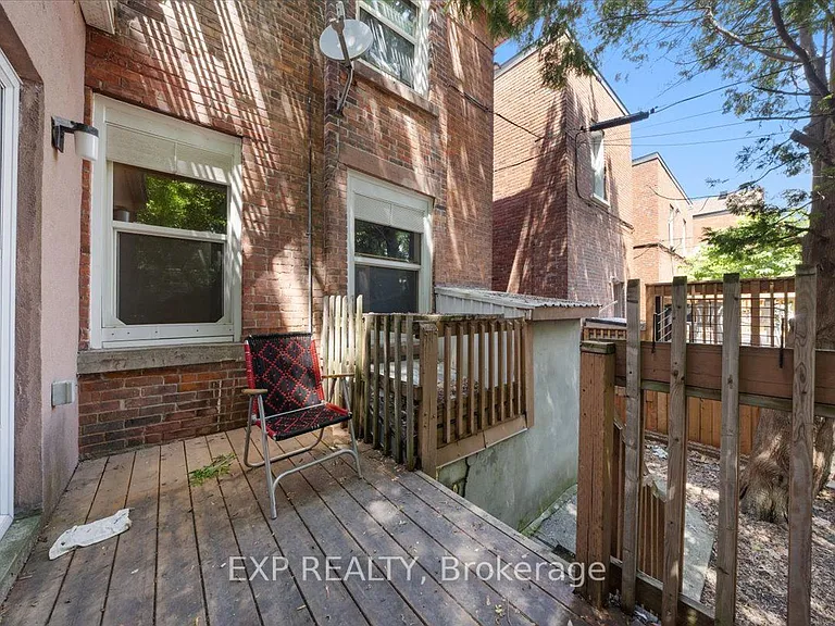 484 Gilmour St #1 — Photo 16