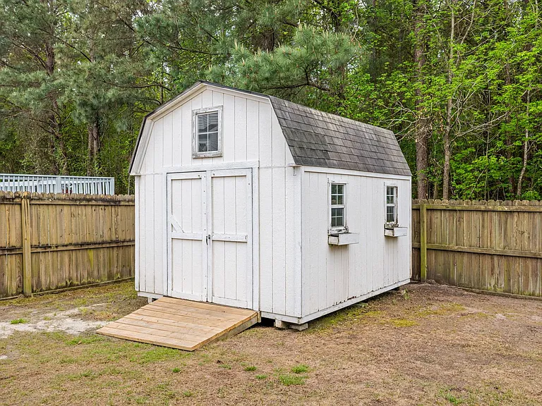 210 Dartmoor Trl — Photo 47