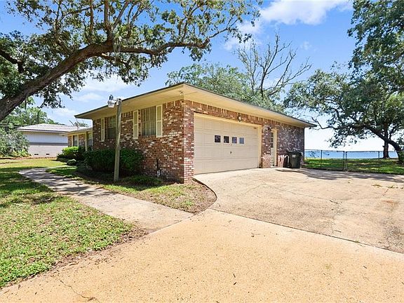 4th image of 9182 Bay View Dr