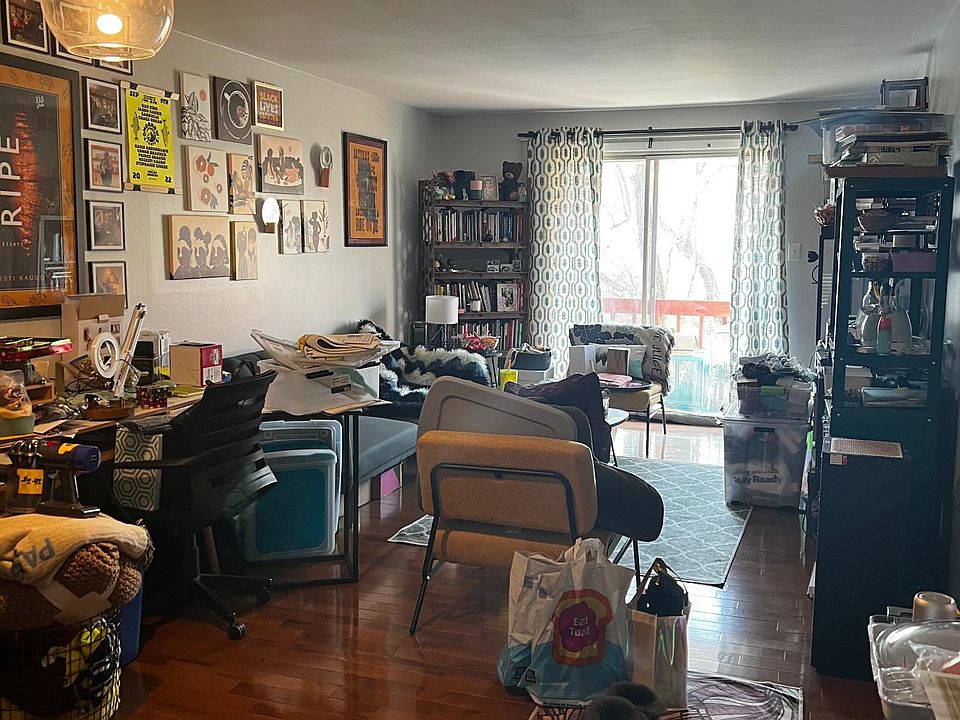 2nd image of 3072 Dorris Ave #C