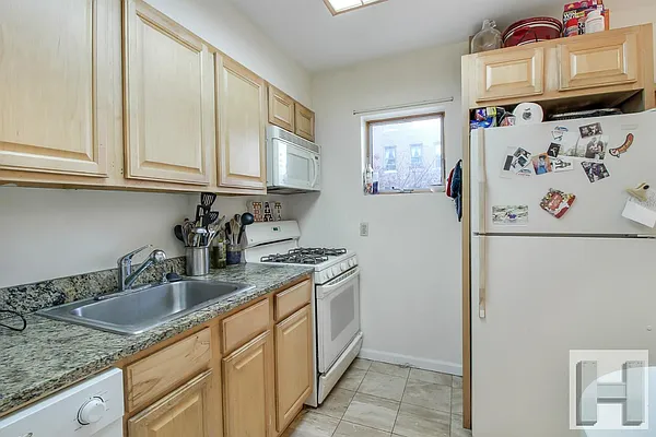 Sold by Harlem Lofts | media 4