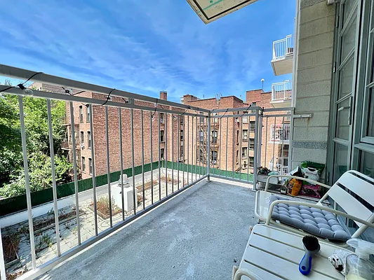 Rented by Pear NYC LLC | media 33