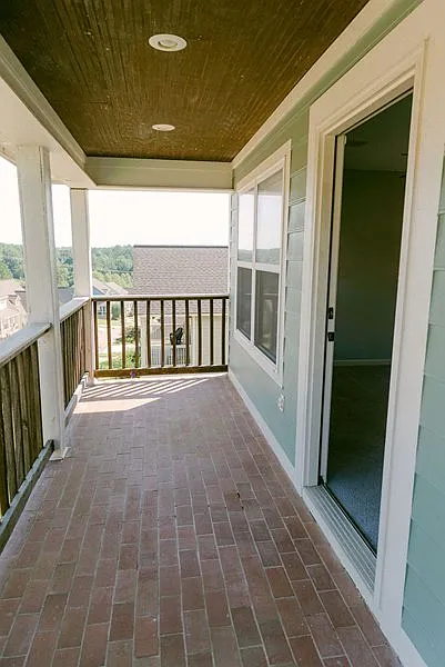 3 bed, 2.5 bath, 1530 sqft, $2,225 — Photo 3