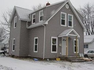 1212 9th St NW, Cedar Rapids, IA 52405