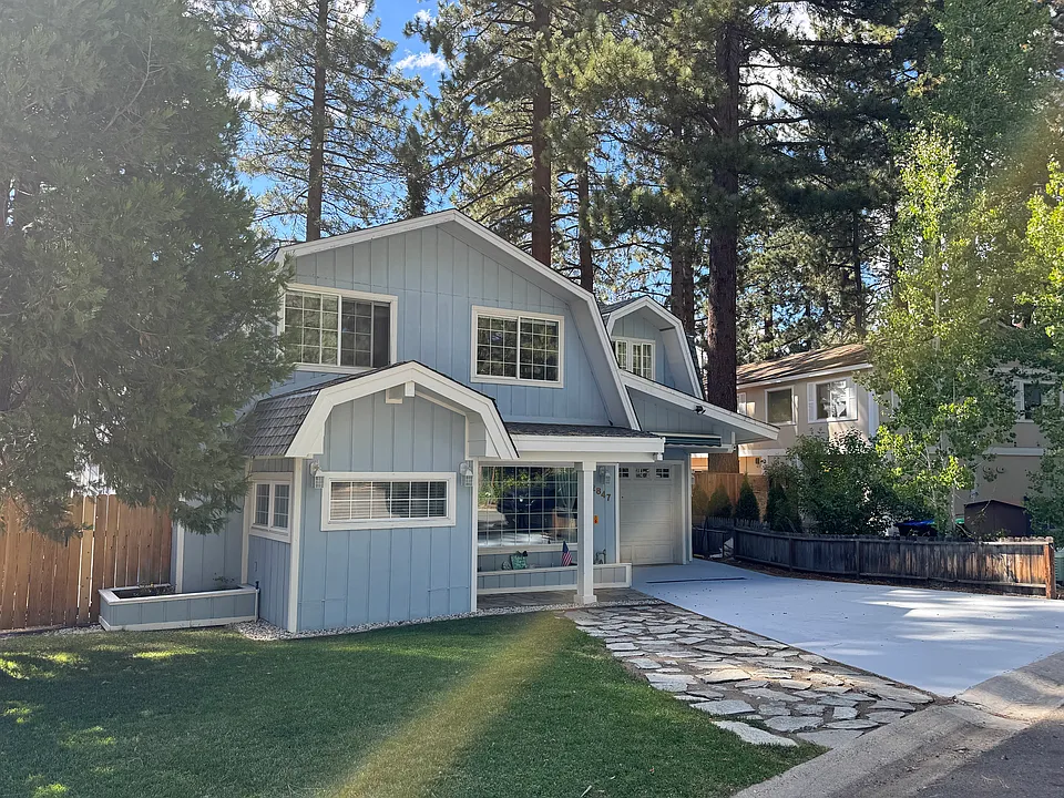 2845 Springwood Dr
