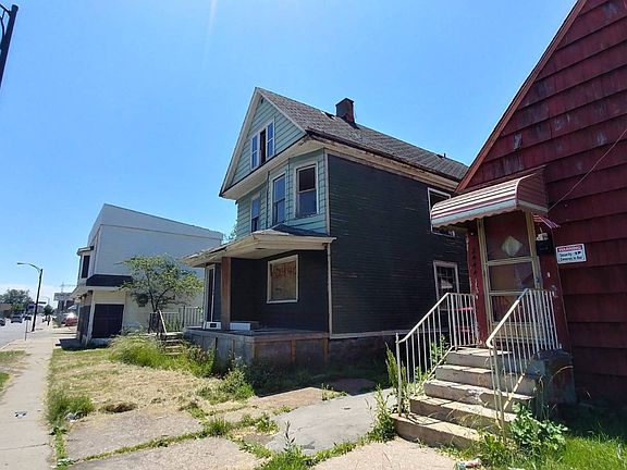 2nd image of 2440 Bailey Ave
