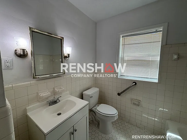 378 N Highland St — Photo 6