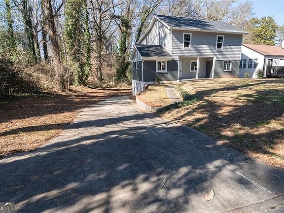 2nd image of 1471 Centra Villa Dr SW