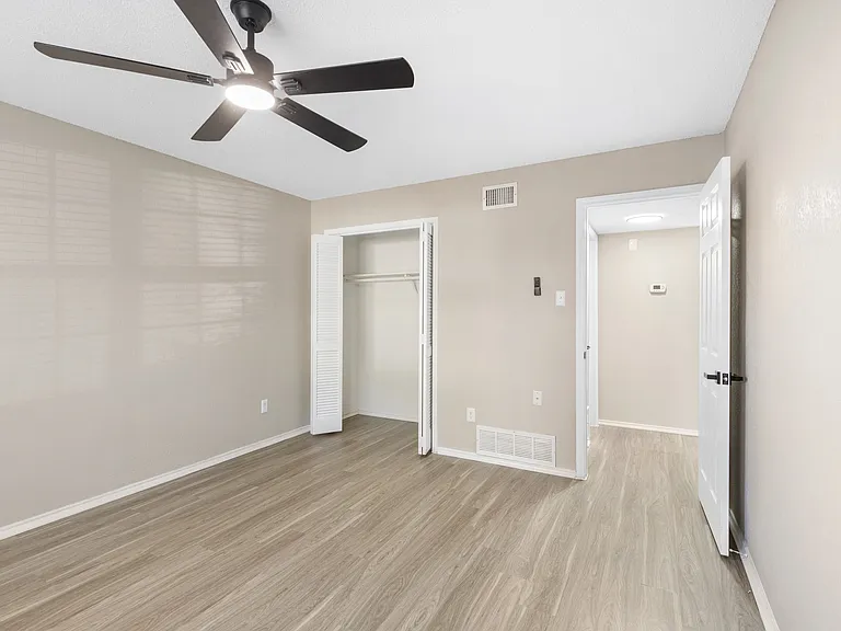 2706 Bridge Lake Dr — Photo 13