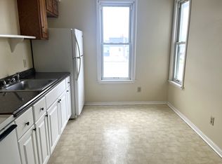 821 W 26th St APT 2, Erie, PA 16508