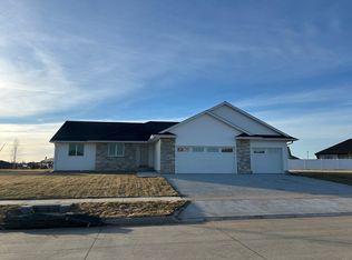 6422 Q Avenue Pl, Kearney, NE 68847