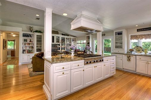 5th image of 3315 Greystone Ct