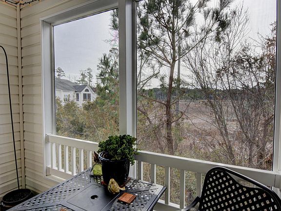 5th image of 3908 River Front Pl Unit 203