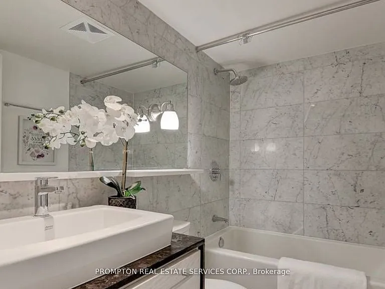 121 McMahon Dr #Townhouse 10 — Photo 6