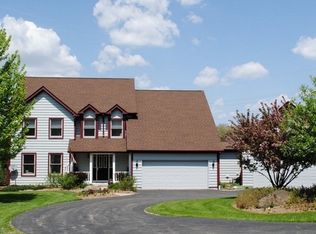 11 Alderberry Ln, Barrington Hills, IL 60010