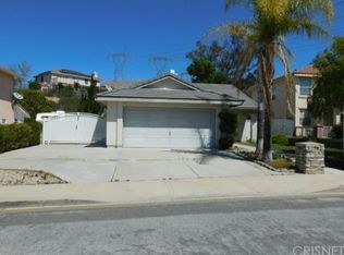 20109 Gina Ct, Saugus, CA 91350
