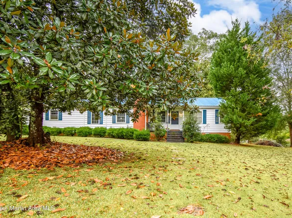 1420 3rd St, Alexander City, AL 35010