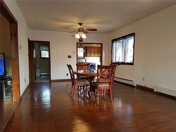 Open Large dinning room