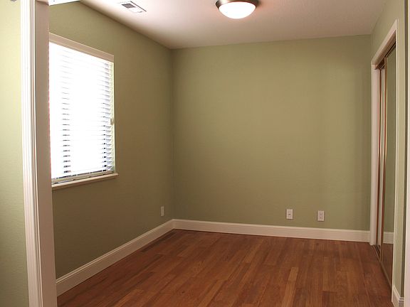 5th image of 3824 Beresford St