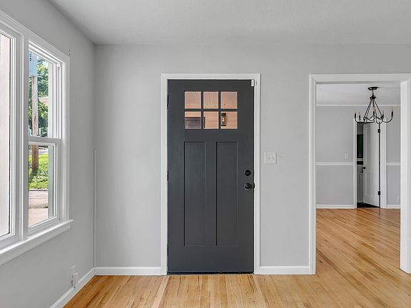 3rd image of 210 W Vine St