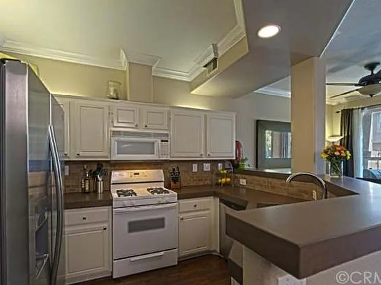 7886 E Menton Ave — Photo 2