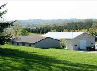 1563 Storytown Rd, Oregon, WI 53575