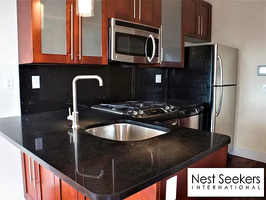 Rented by Nest Seekers International | media 35