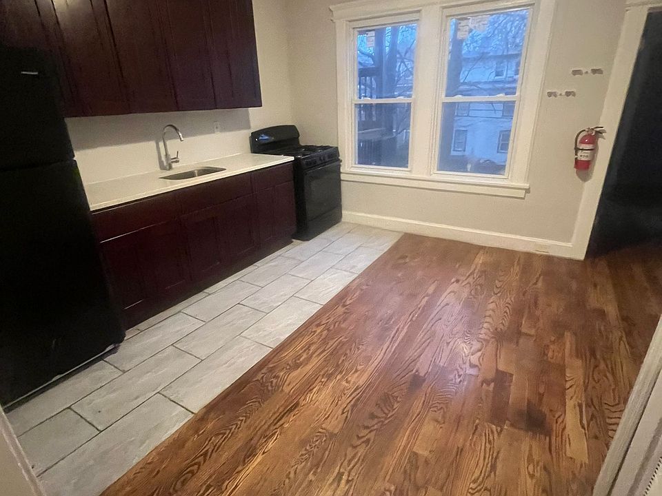 1st image of 277 S Clinton St #3R