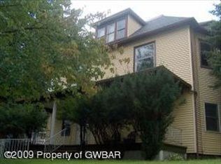 271 E Main St, Nanticoke, PA 18634