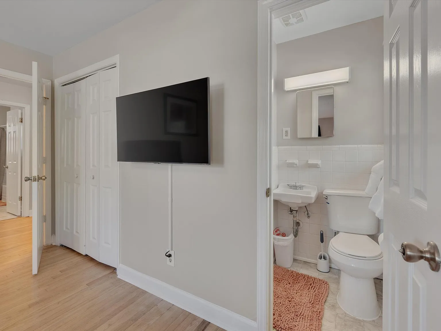 3 bed, 2.5 bath, 1413 sqft, $2,750 — Photo 4