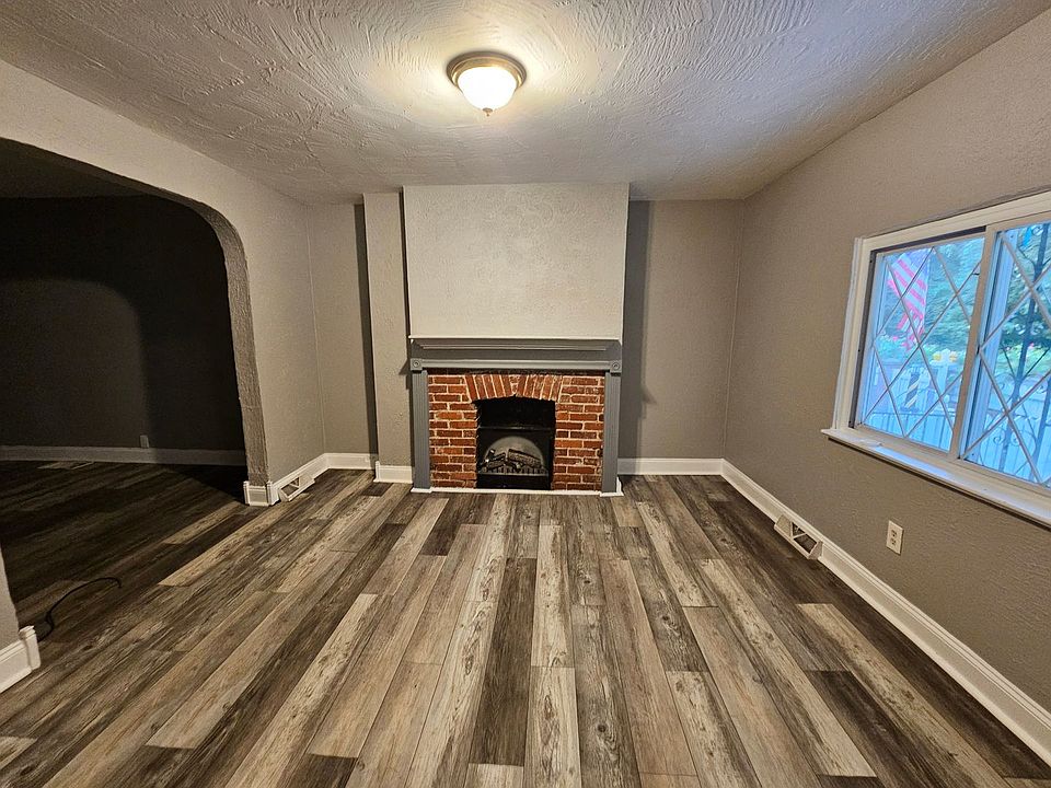 1st image of 128 Pensdale St