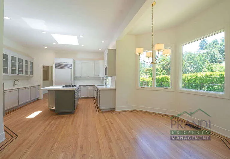 121 Laurel Grove Ave — Photo 10