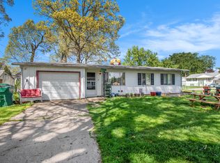 1307 Emerald Dr, Niles, MI 49120