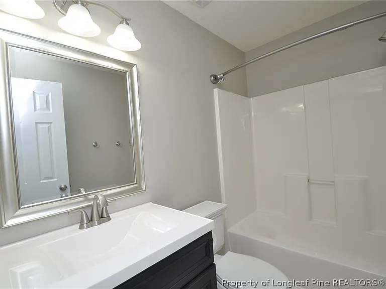 202 Thorncrest Dr — Photo 26