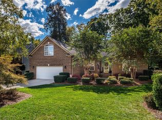 15120 Castlebridge Ln, Matthews, NC 28104