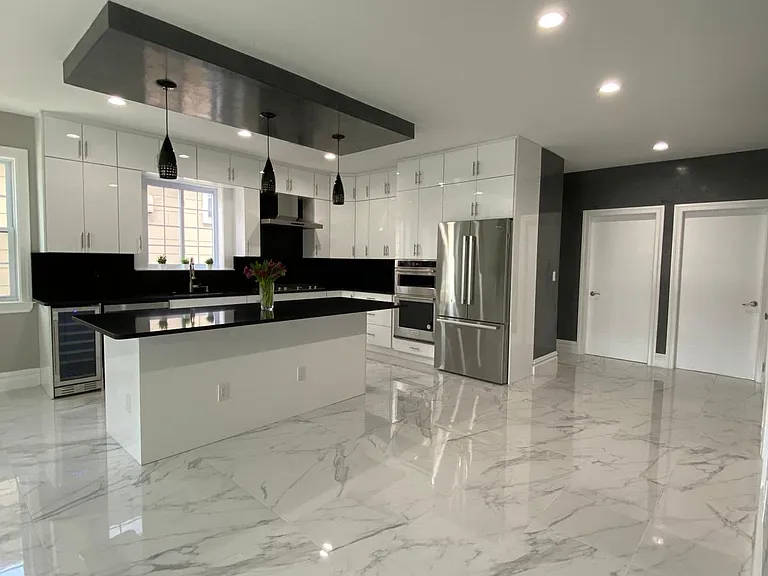 166 Hamilton Ave #3 — Photo 1