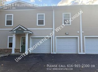 6128 E Fieldstone Hills Dr SE UNIT 7, Caledonia, MI 49316