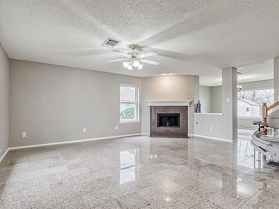 5th image of 1300 Parkwood Trl