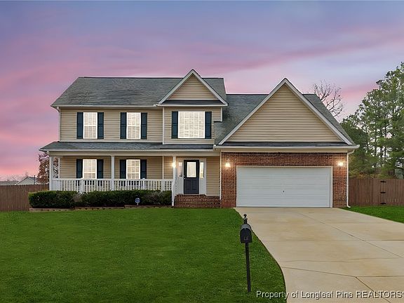 3rd image of 16 Trail Rider Ln