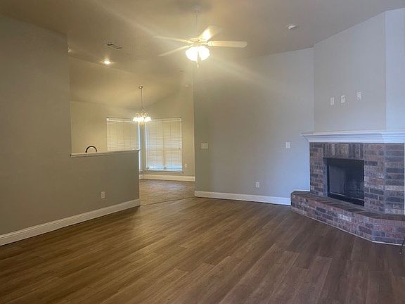 3rd image of 5920 Wagner Dr