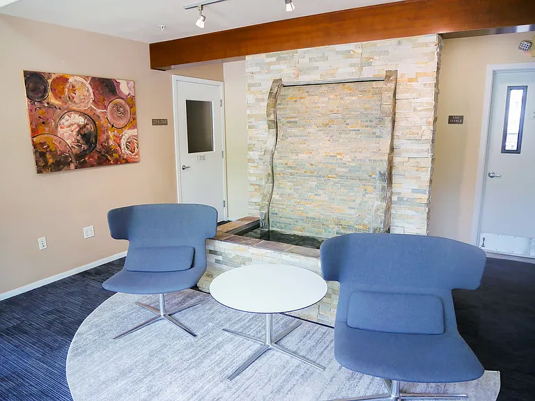 Vision 5 Apartments — Photo 28