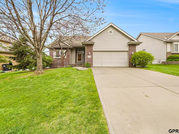 8024 S 106th St, La Vista, NE 68128