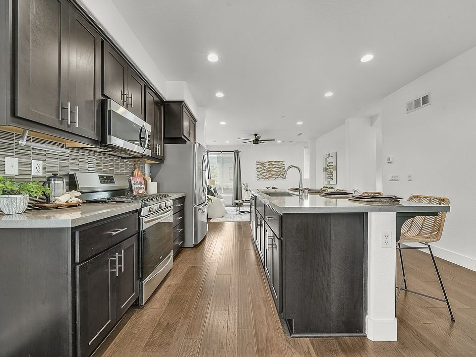 1st image of 1496 Seawind Dr
