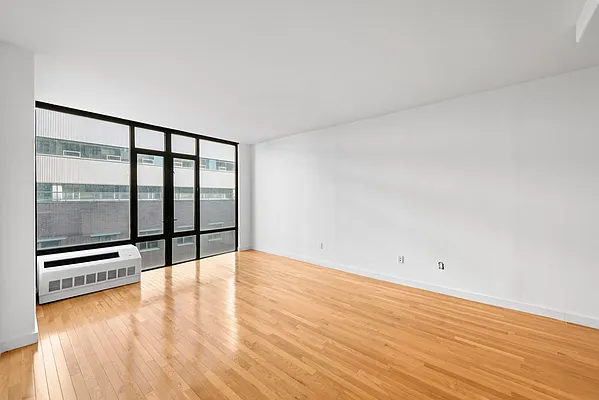 Rented by SERHANT. | media 2