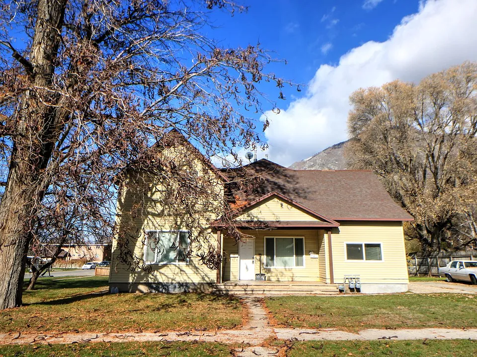 311 Springville Duplex