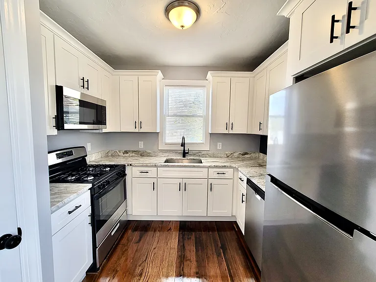 121 Lowden St #2 — Photo 1