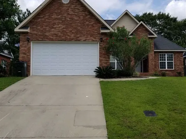 207 Cart Path Way, Bonaire, GA 31005